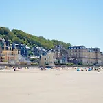 Maison Pecheur Renovee Au Centre De Trouville